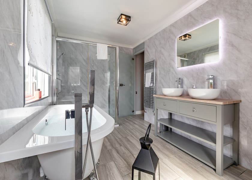 Chatsworth Superior - Longnor Wood Holiday Park, Longnor, Nr. Buxton