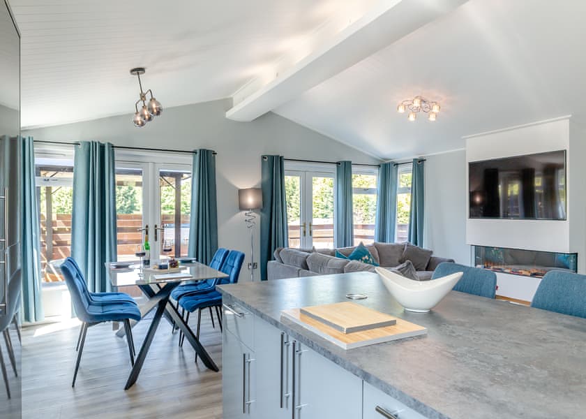 Chatsworth Superior Pet Friendly - Longnor Wood Holiday Park, Longnor, Nr. Buxton