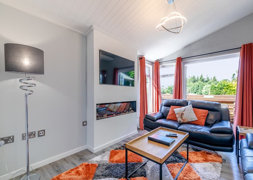 Bakewell Deluxe Lodge - Longnor Wood Holiday Park, Longnor, Nr. Buxton