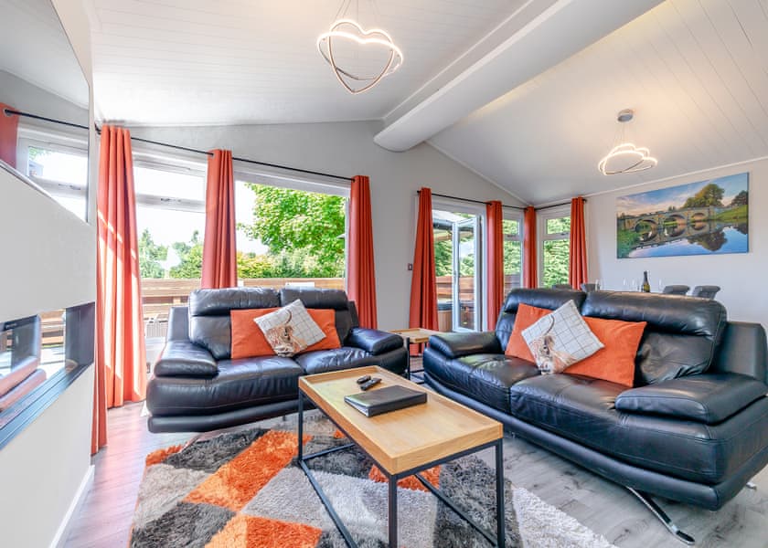 Bakewell Deluxe Lodge - Longnor Wood Holiday Park, Longnor, Nr. Buxton