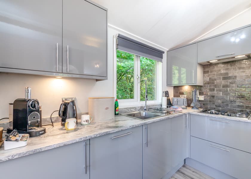 Bakewell Deluxe Lodge - Longnor Wood Holiday Park, Longnor, Nr. Buxton