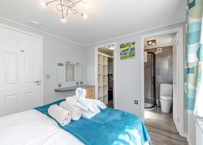 Bakewell Deluxe Lodge - Longnor Wood Holiday Park, Longnor, Nr. Buxton