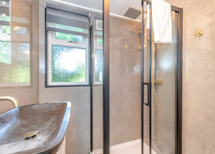 Bakewell Deluxe Lodge - Longnor Wood Holiday Park, Longnor, Nr. Buxton