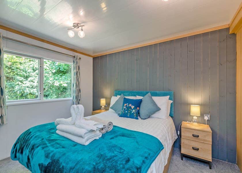 Peak Luxury Lodge - Longnor Wood Holiday Park, Longnor, Nr. Buxton