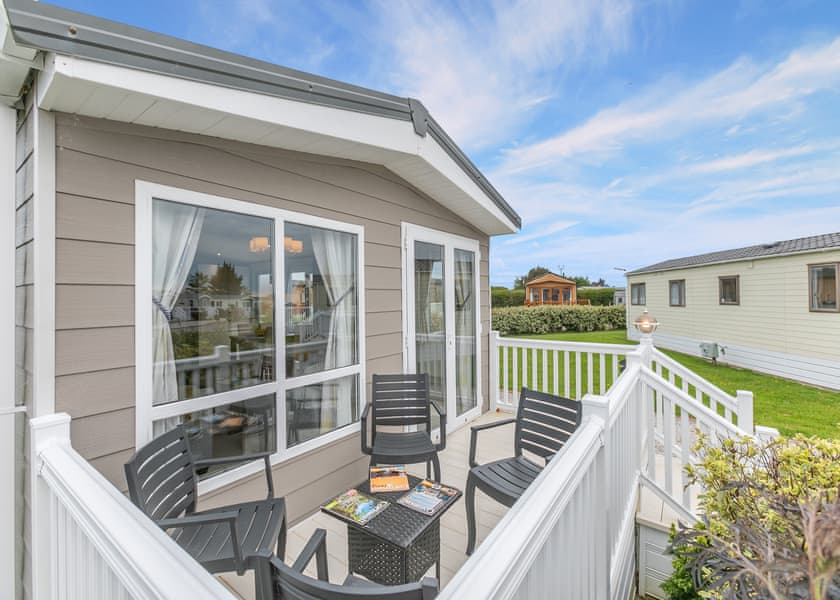 Lime Shore - Looe Coastal Retreat, Looe