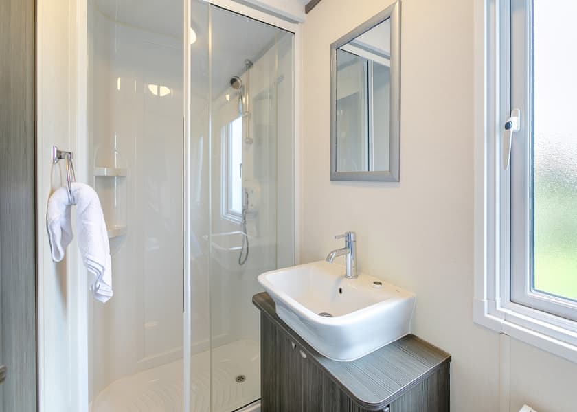 Lime Shore - Looe Coastal Retreat, Looe