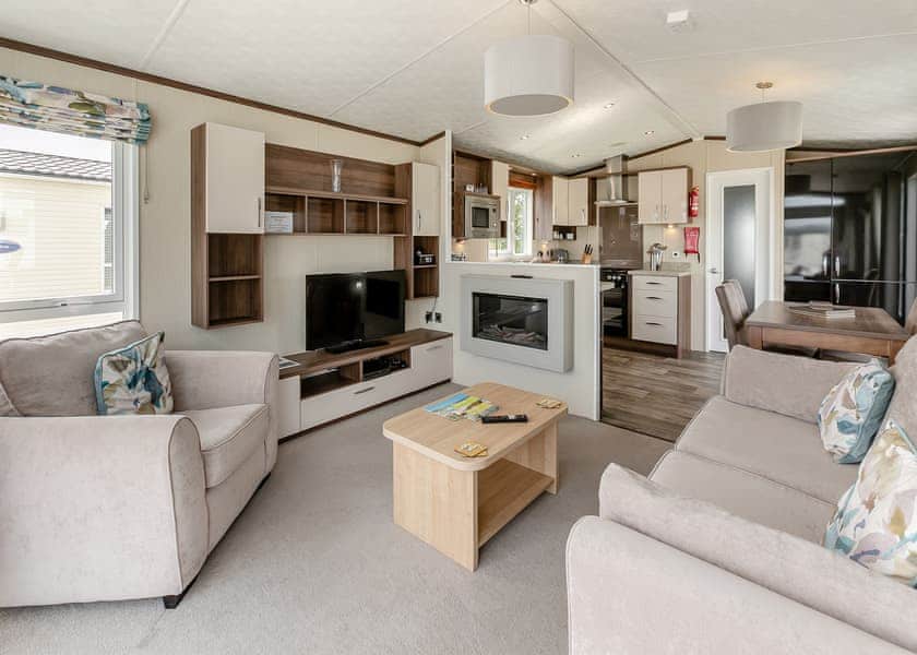 Sandy Pebble Deluxe - Looe Coastal Retreat, Looe