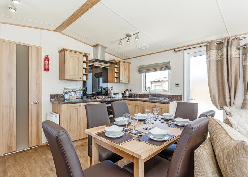 Coral Cove Deluxe 2 - Looe Coastal Retreat, Looe