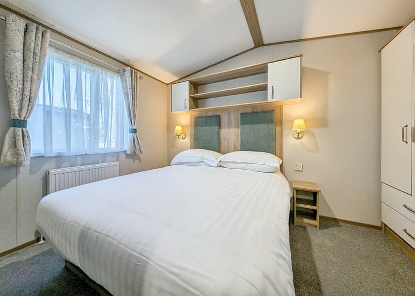 2 bedroom Gold Caravan - Lowther Park, Eamont Bridge