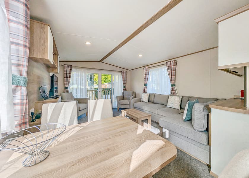 3 bedroom Gold Caravan  - Lowther Park, Eamont Bridge