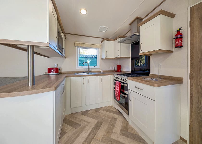 3 bedroom Gold Caravan  - Lowther Park, Eamont Bridge