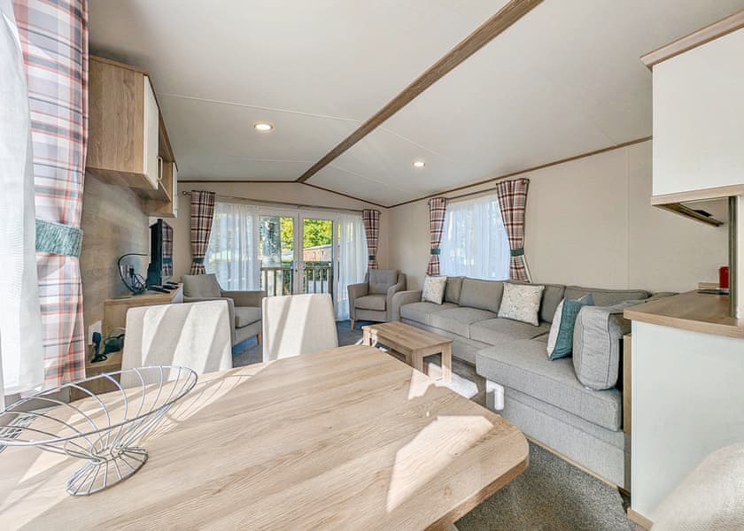 3 bedroom Gold Caravan Pet Friendly - Lowther Park, Eamont Bridge