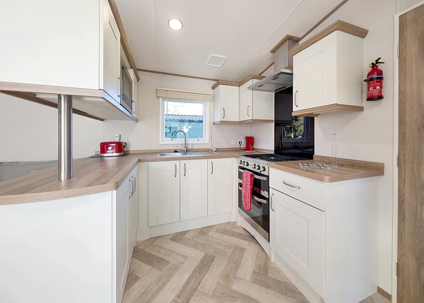 3 bedroom Gold Caravan Pet Friendly - Lowther Park, Eamont Bridge