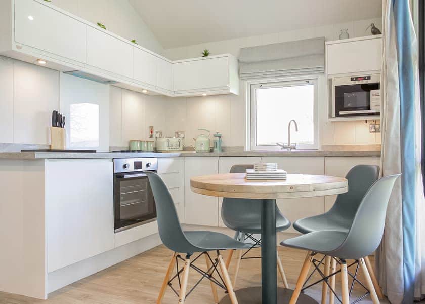 Signature Lodge 2 bed (Pet) - Loch Tay Highland Lodge Park, Killin