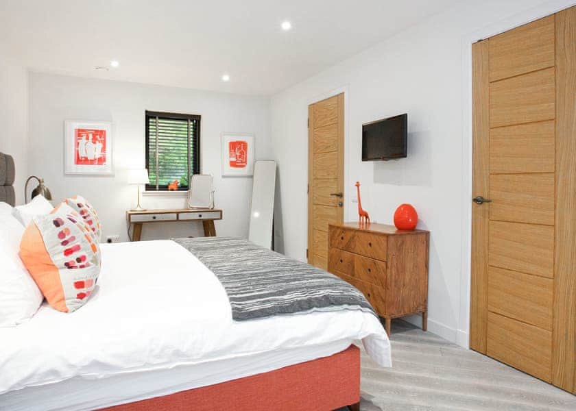Mill House sleeps 8 Hot Tub -  Loch Tay Highland Lodge Park, Killin