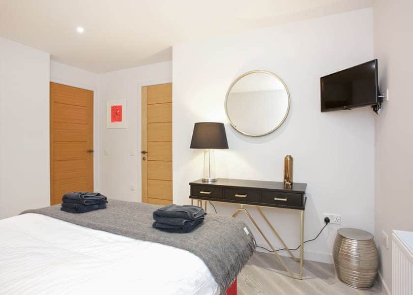 Mill House sleeps 8 Hot Tub -  Loch Tay Highland Lodge Park, Killin