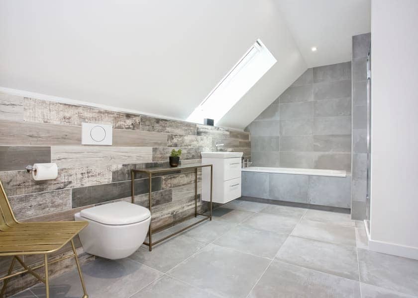 Mill House sleeps 8 Hot Tub -  Loch Tay Highland Lodge Park, Killin