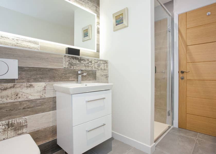 Mill House sleeps 8 Hot Tub -  Loch Tay Highland Lodge Park, Killin