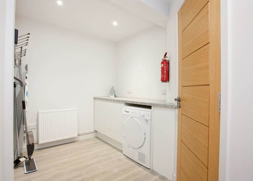 Mill House sleeps 8 Hot Tub -  Loch Tay Highland Lodge Park, Killin