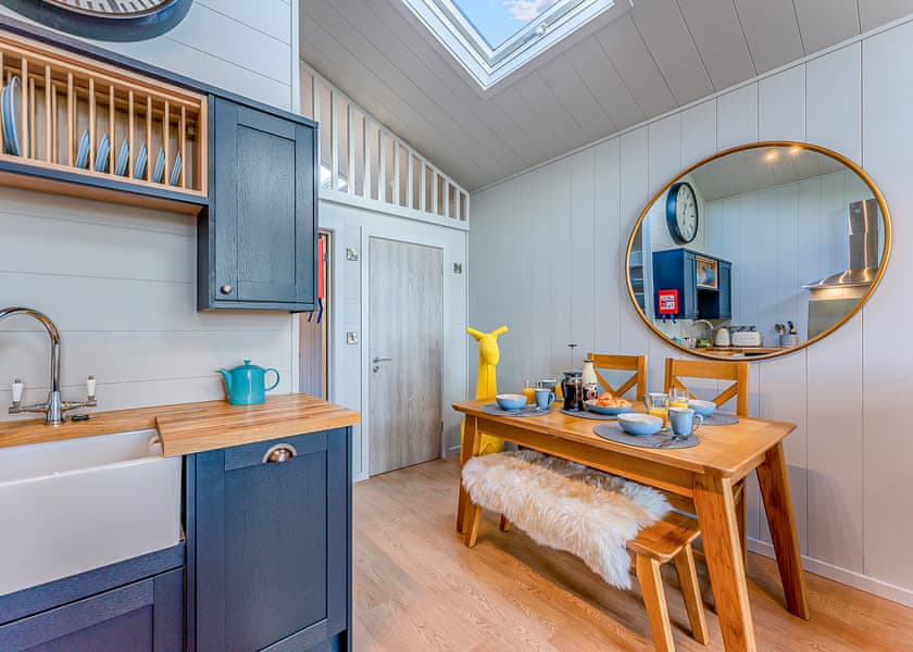 Black Barn 2 - Love2Stay Mid Wales, Newtown