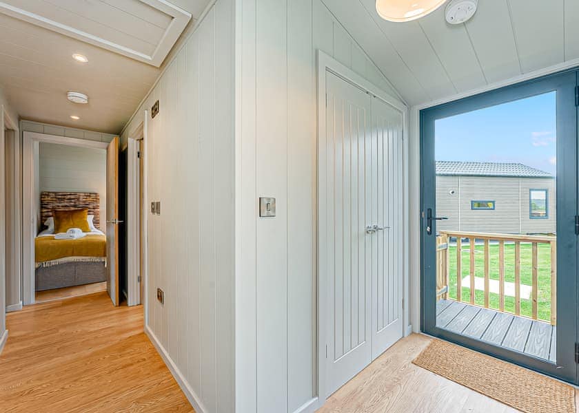 Wren’s Nest 2 - Love2Stay Mid Wales, Newtown