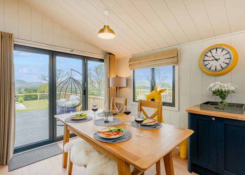 Wren’s Nest 3 - Love2Stay Mid Wales, Newtown