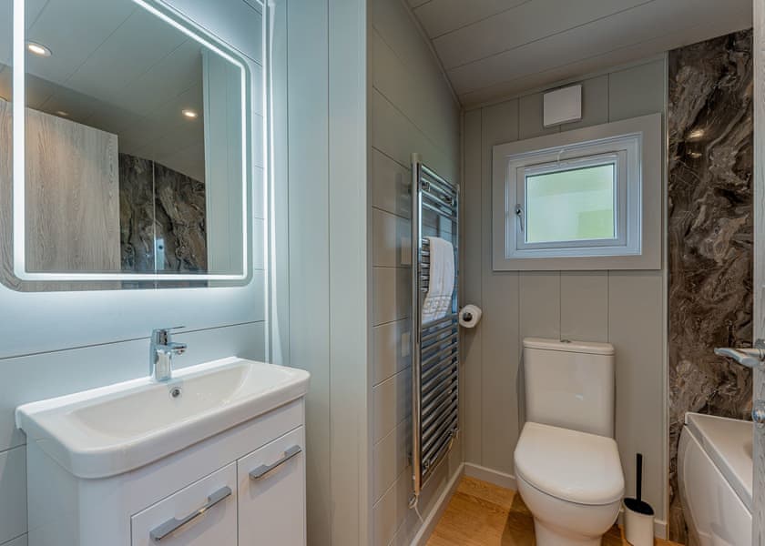 Wren’s Nest 3 - Love2Stay Mid Wales, Newtown