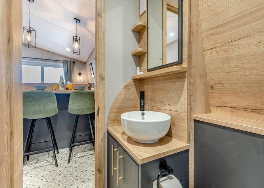 Getaway Lodge - Love2Stay Mid Wales, Newtown