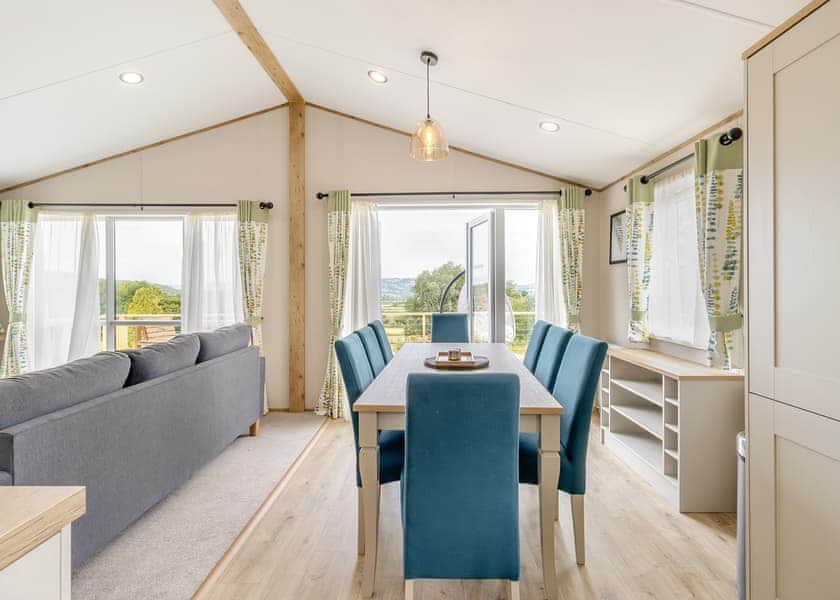 Caernarfon - Love2Stay Mid Wales, Newtown