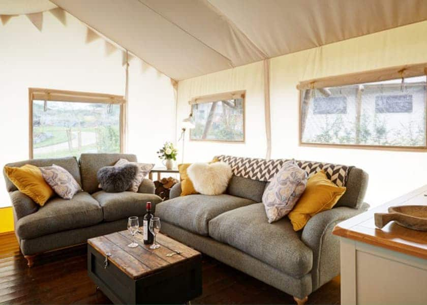 Safari Tent in Shrewsbury | Hoseasons