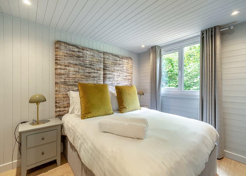 Black Barn Lodge - Love2Stay Shrewsbury, Shrewsbury