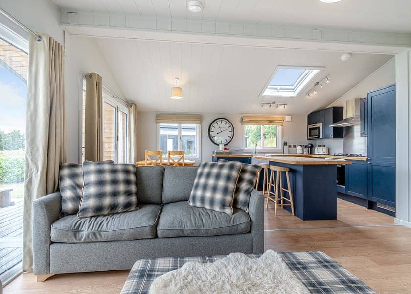 Wren’s Nest Lodge - Love2Stay Shrewsbury, Shrewsbury
