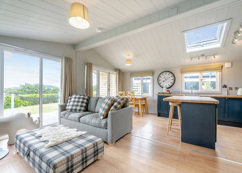 Wren’s Nest Lodge - Love2Stay Shrewsbury, Shrewsbury