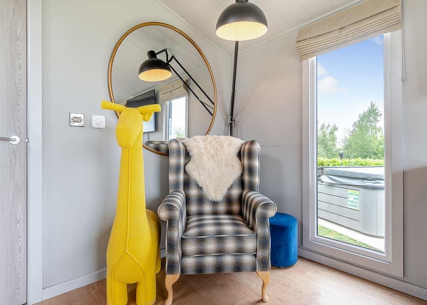 Wren’s Nest Lodge - Love2Stay Shrewsbury, Shrewsbury