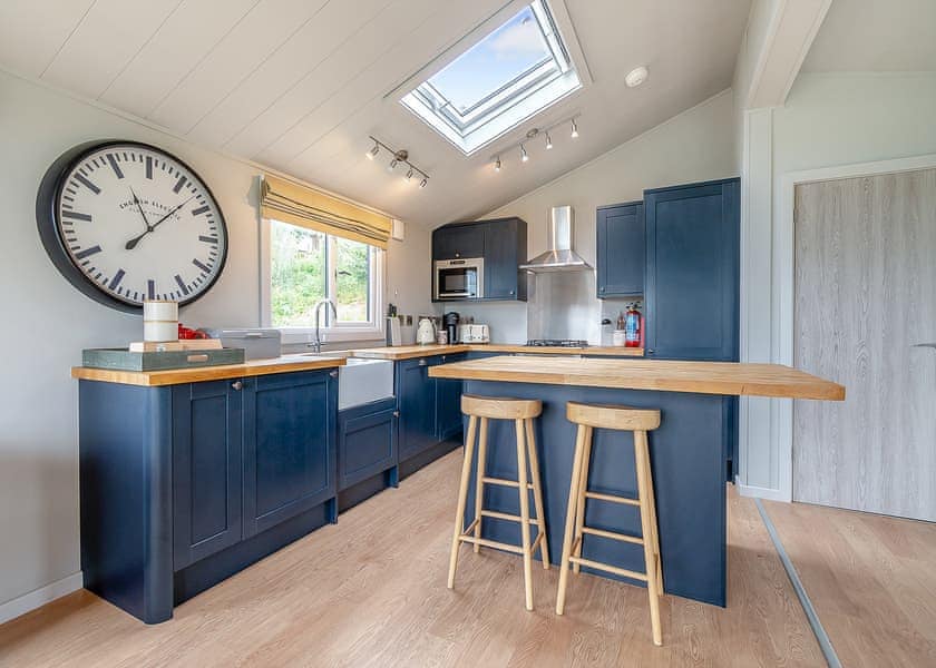 Wren’s Nest Lodge - Love2Stay Shrewsbury, Shrewsbury