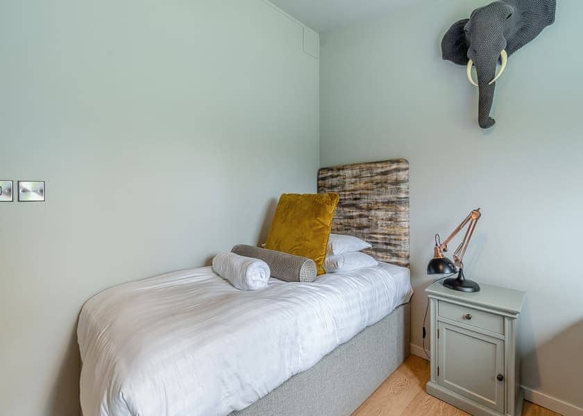 Wren’s Nest Lodge - Love2Stay Shrewsbury, Shrewsbury