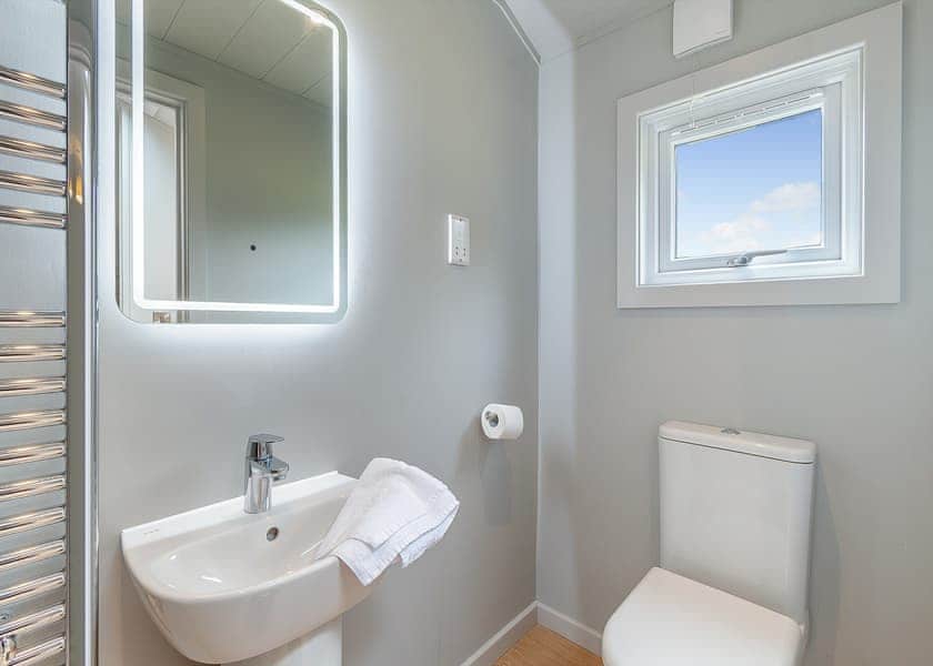 Wren’s Nest Lodge - Love2Stay Shrewsbury, Shrewsbury