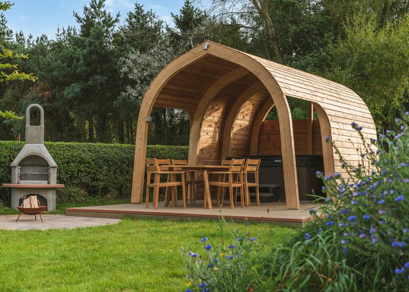 Meadow and Nest Burrow - Luckington Burrows, Frome
