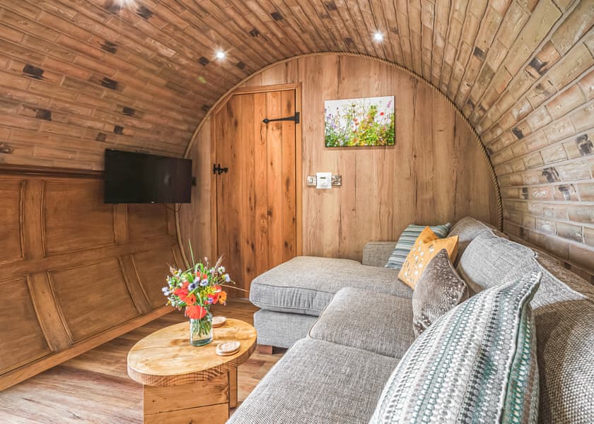 Meadow and Nest Burrow - Luckington Burrows, Frome
