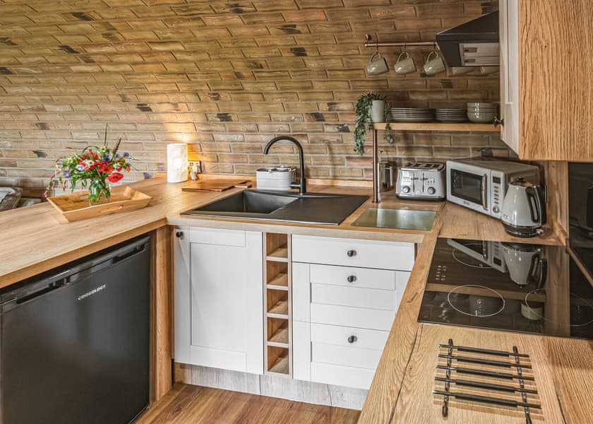 Meadow and Nest Burrow - Luckington Burrows, Frome