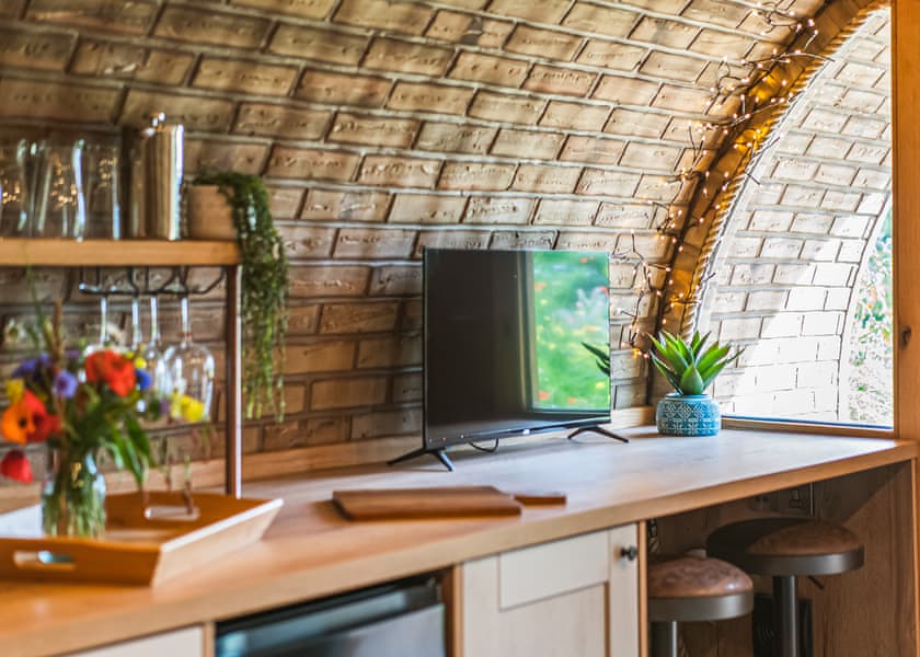 Hive and Spruce Burrow - Luckington Burrows, Frome