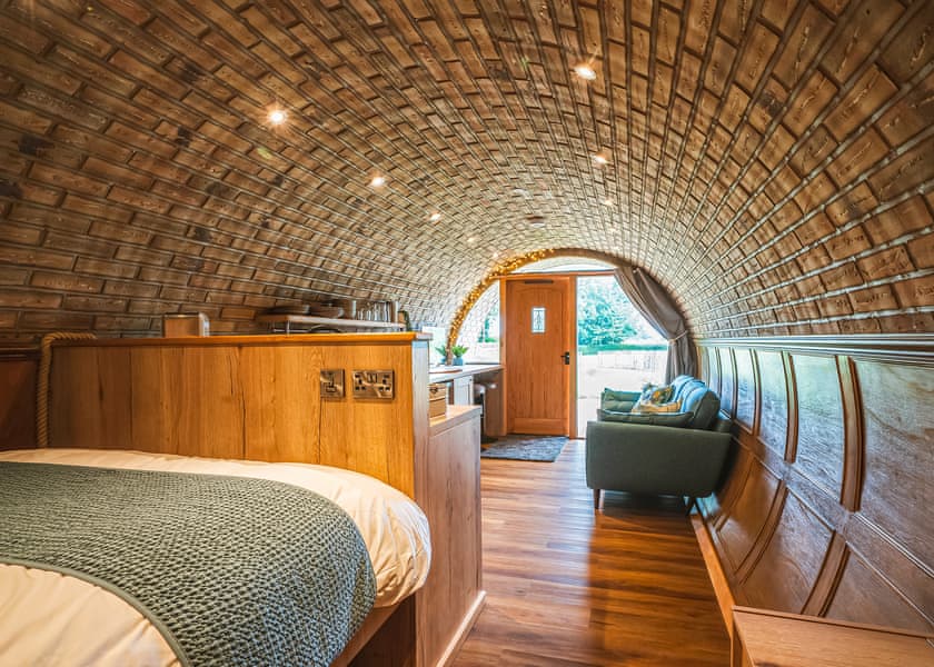 Hive and Spruce Burrow - Luckington Burrows, Frome