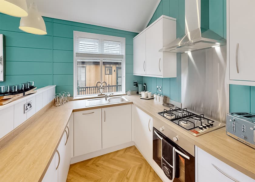 Platinum 2 Bedroom Pet Friendly Caravan - Manor Lakes at Hengar Manor, Bodmin