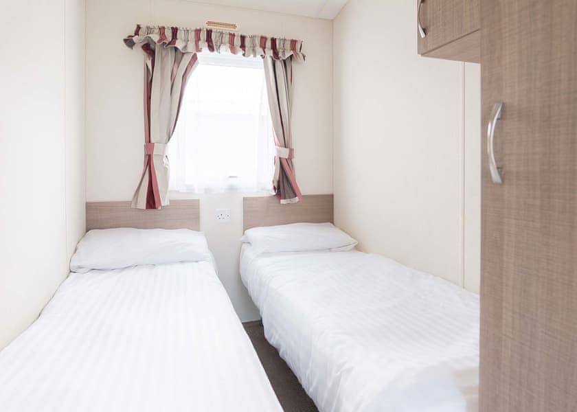 Gold 2 - Marine Holiday Park, Rhyl