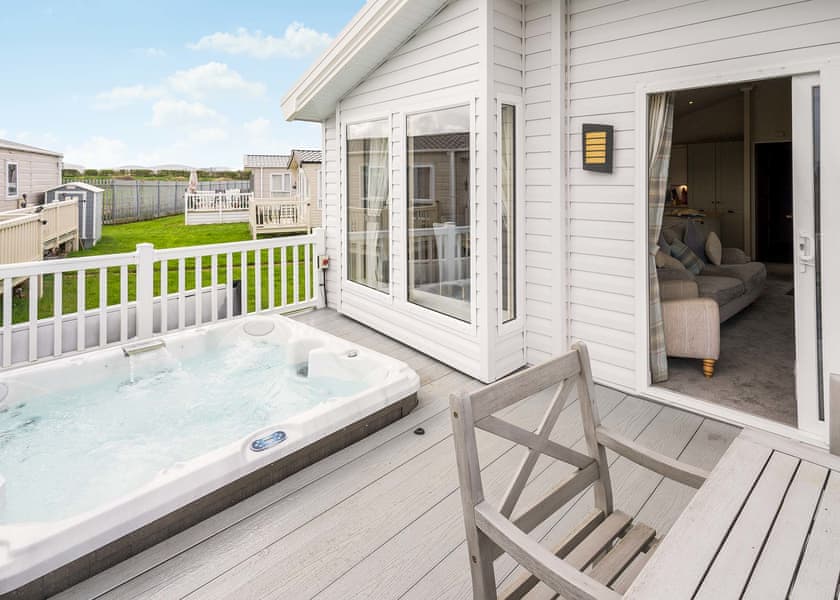 Captain’s Quarters Lodge - Marine Holiday Park, Rhyl