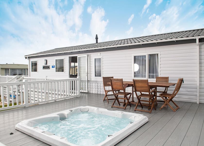 Mayflower Lodge - Marine Holiday Park, Rhyl