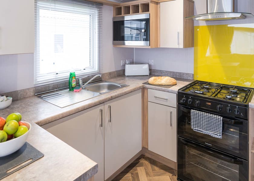 Platinum 3 - Marine Holiday Park, Rhyl