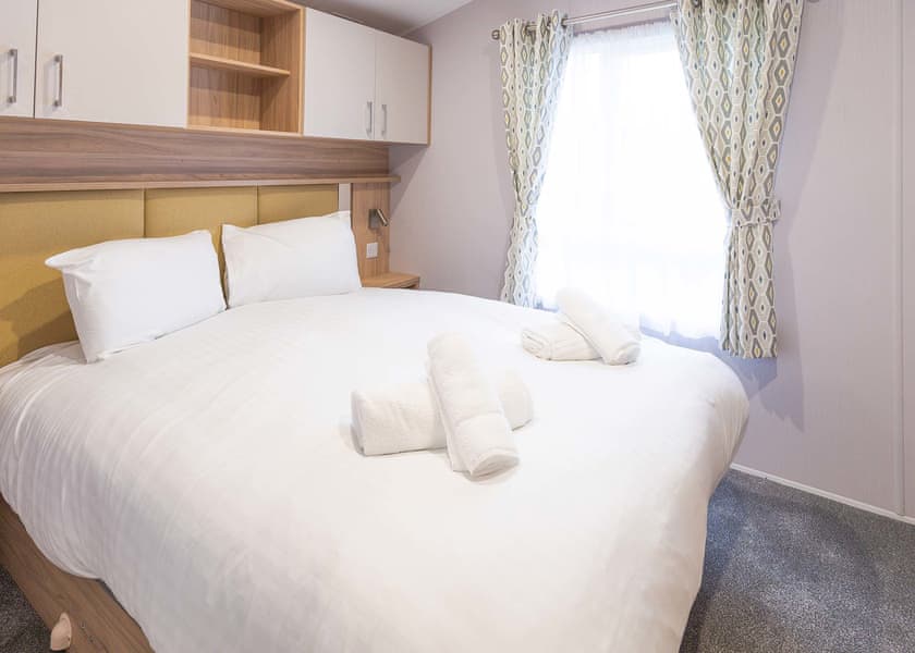 Platinum 3 - Marine Holiday Park, Rhyl