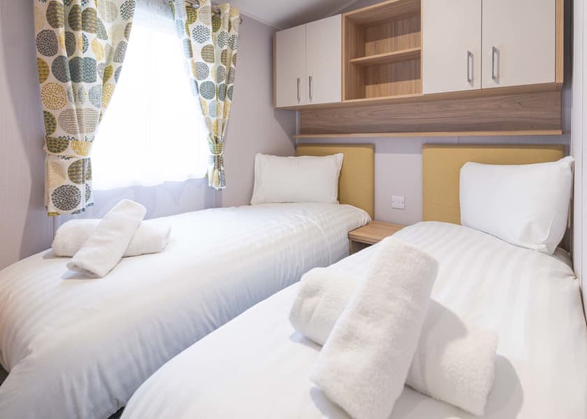 Platinum 3 - Marine Holiday Park, Rhyl