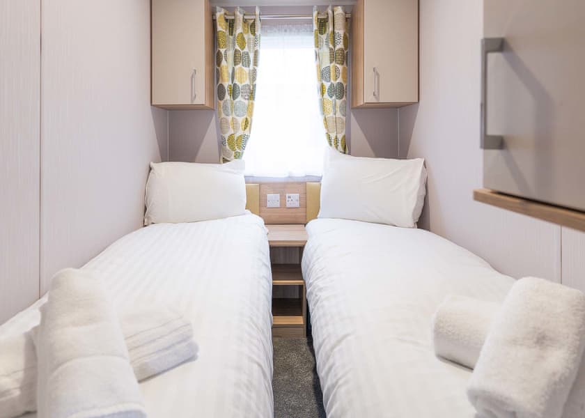 Platinum 3 - Marine Holiday Park, Rhyl